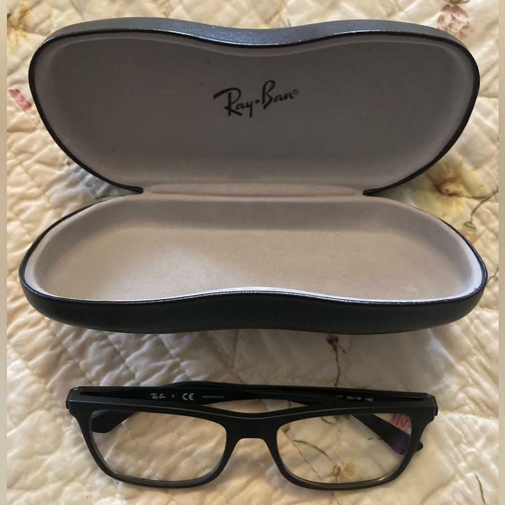 Ray Ban MENS Rx Glasses & case